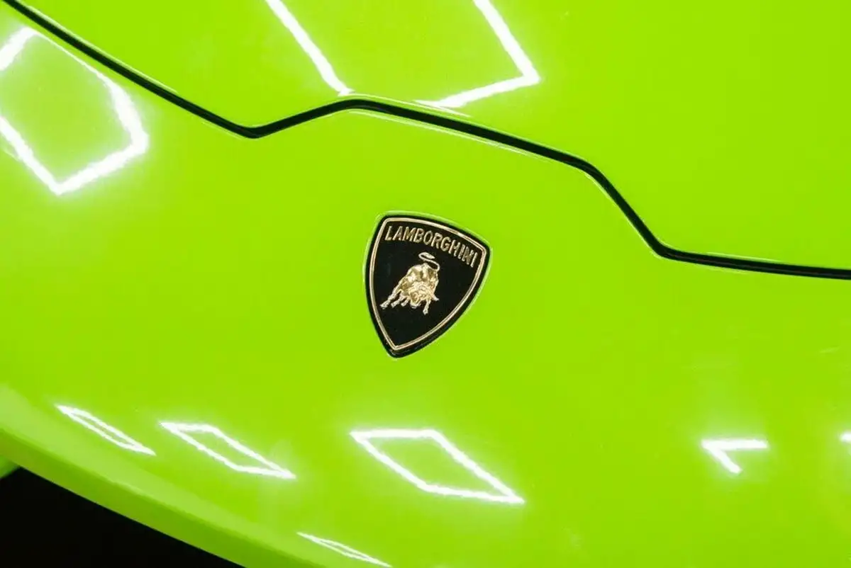 2014-lamborghini-huracan-lp-610-4-big-12