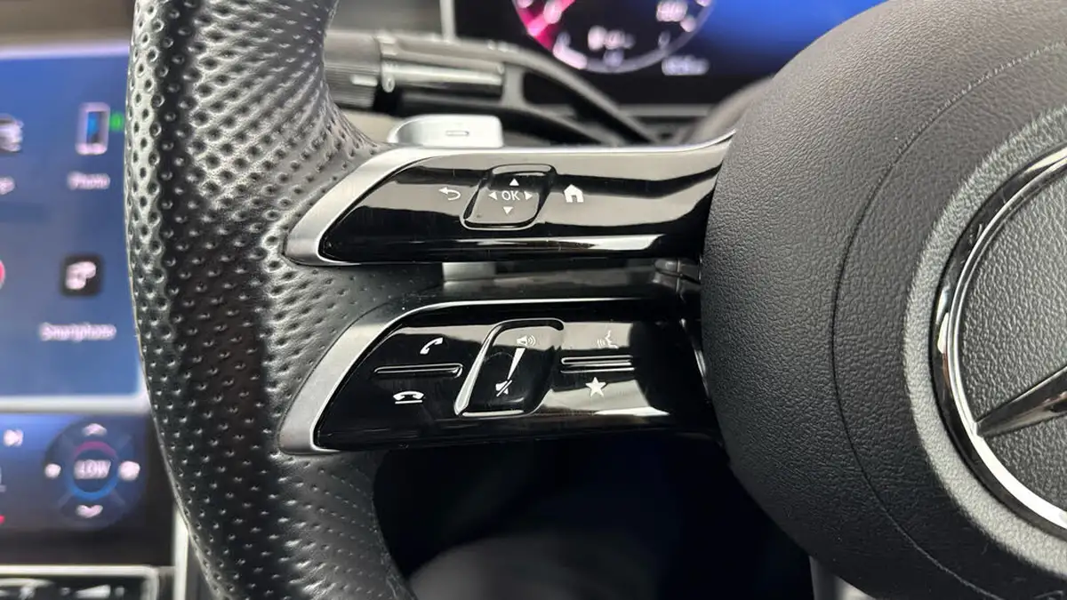 2023-mercedes-benz-c-class-15-c200-amg-line-204ps-saloon-4d-1496cc-big-18