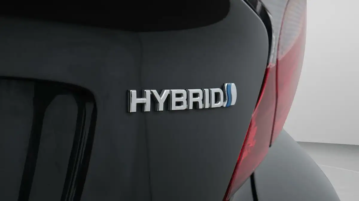 2022-toyota-c-hr-18-vvt-i-design-big-22