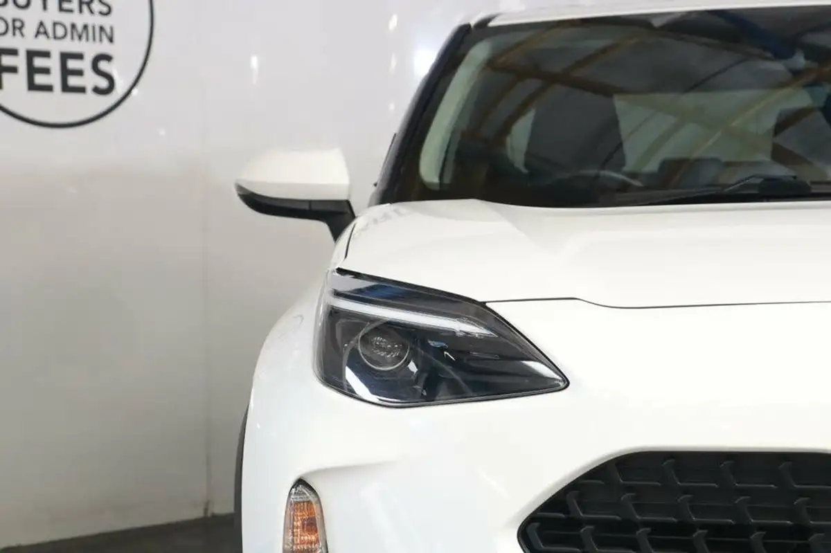 2022-toyota-yaris-cross-15-vvt-i-icon-big-11