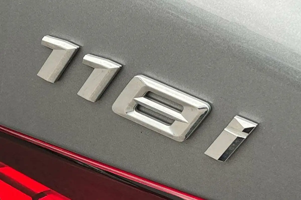2023-bmw-1-series-15-118i-m-sport-lcp-dct-big-39