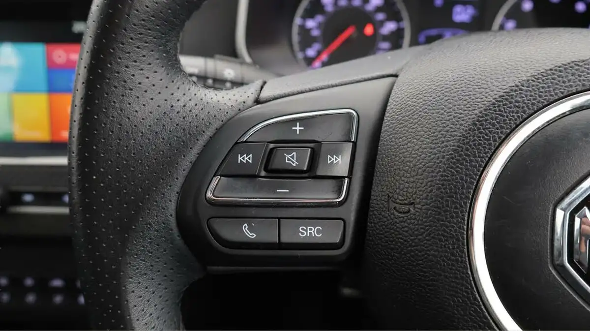2019-mg-zs-suv-10t-gdi-exclusive-111ps-big-21