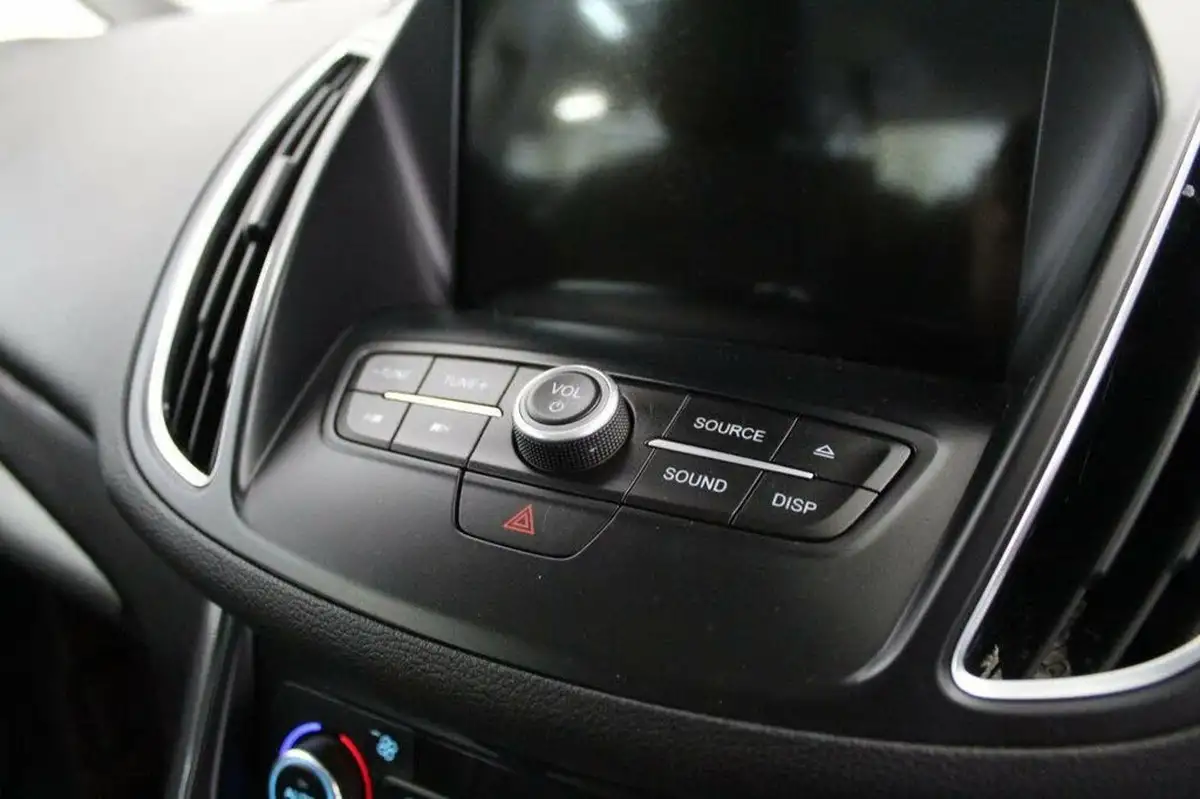 2017-ford-c-max-20tdci-titanium-big-41