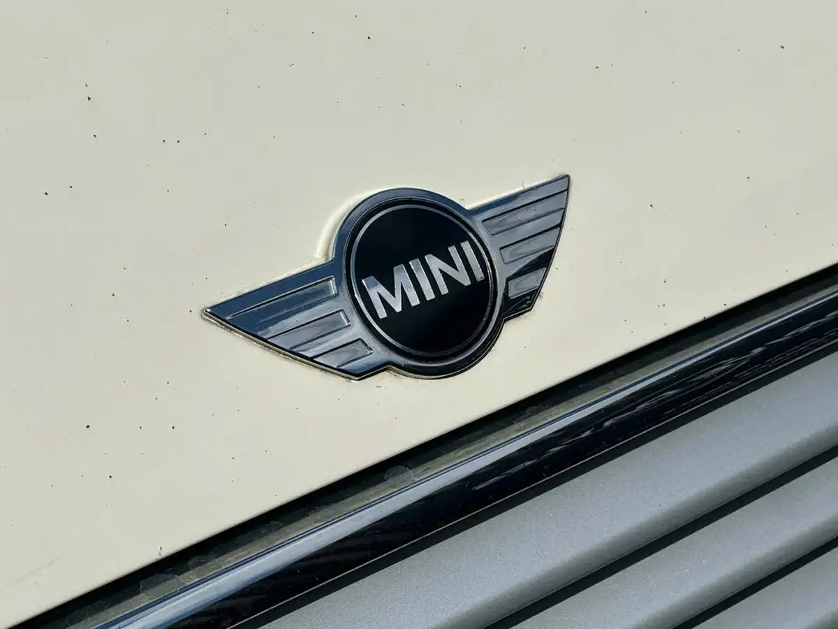 2016-mini-cooper-12-one-3d-big-18