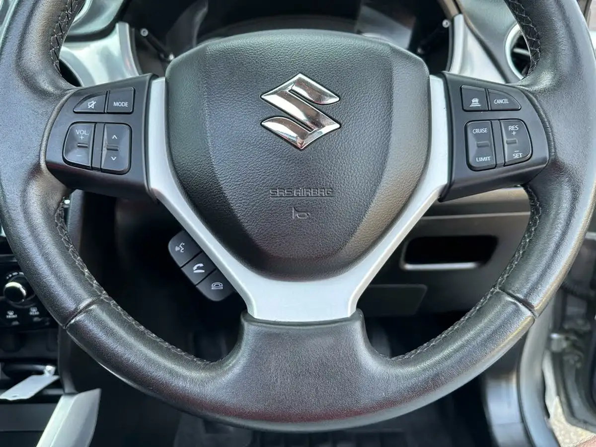 2017-suzuki-vitara-16ddis-sz5-allgrip-big-26