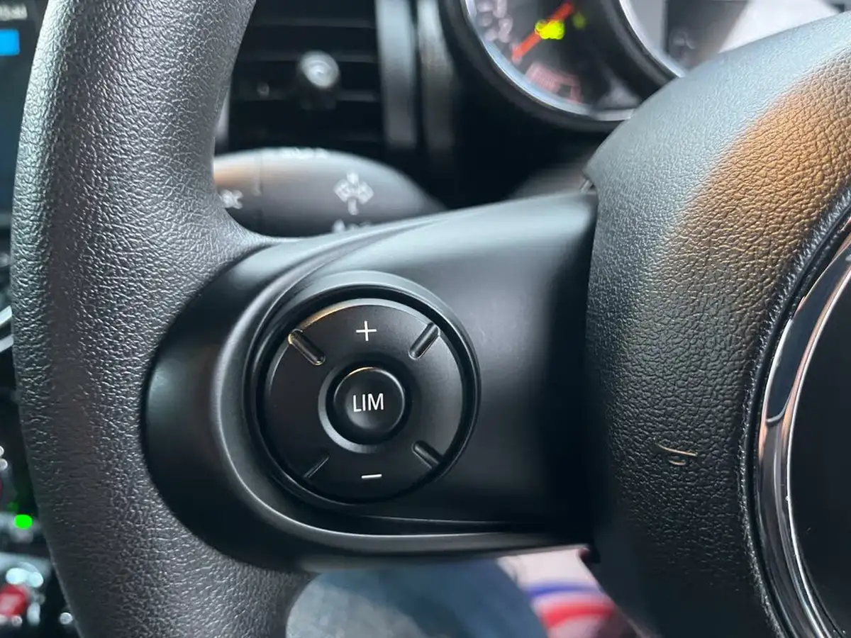 2019-mini-cooper-15-cooper-classic-convertible-2d-big-37