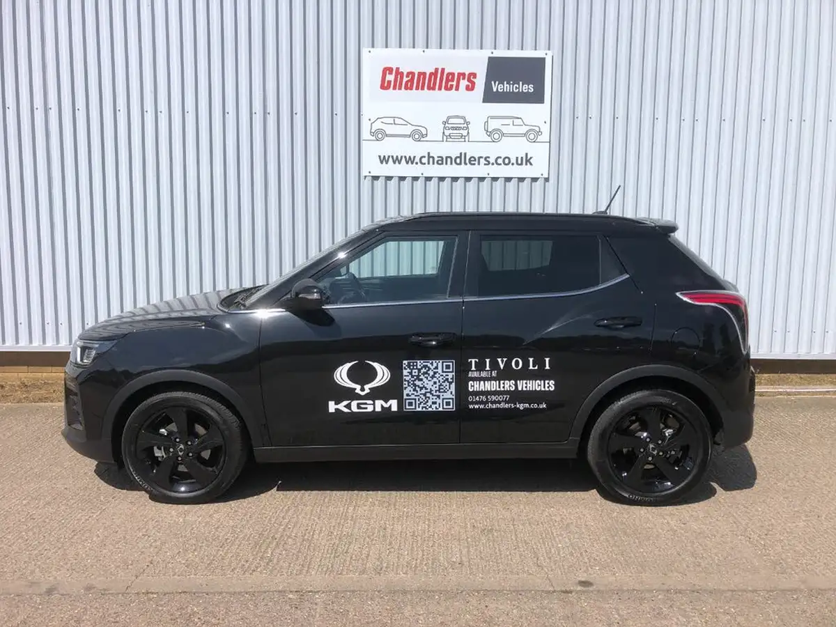2025-kgm-ssangyong-tivoli-15-k40-auto-big-3