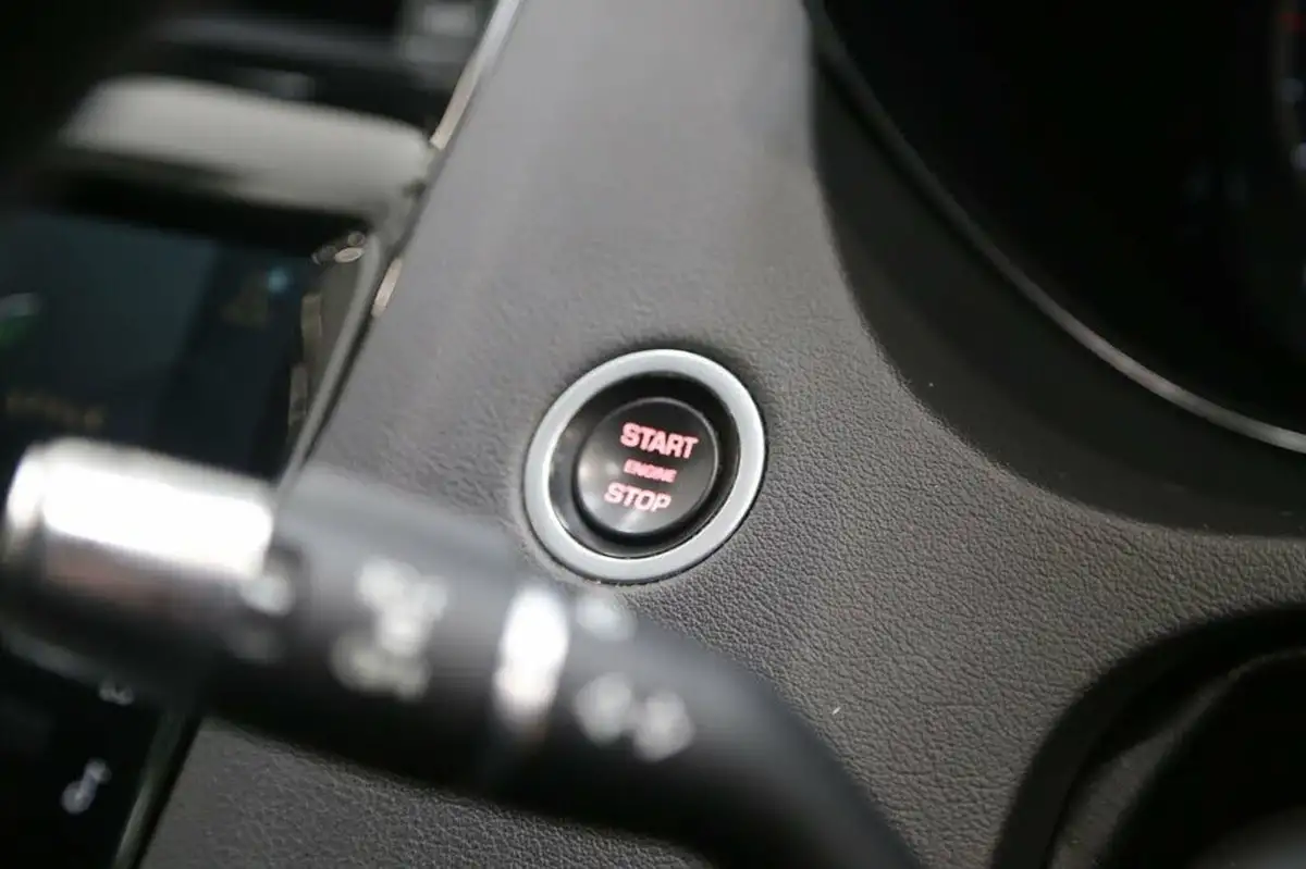 2021-jaguar-e-pace-20-d200-r-dynamic-se-big-15