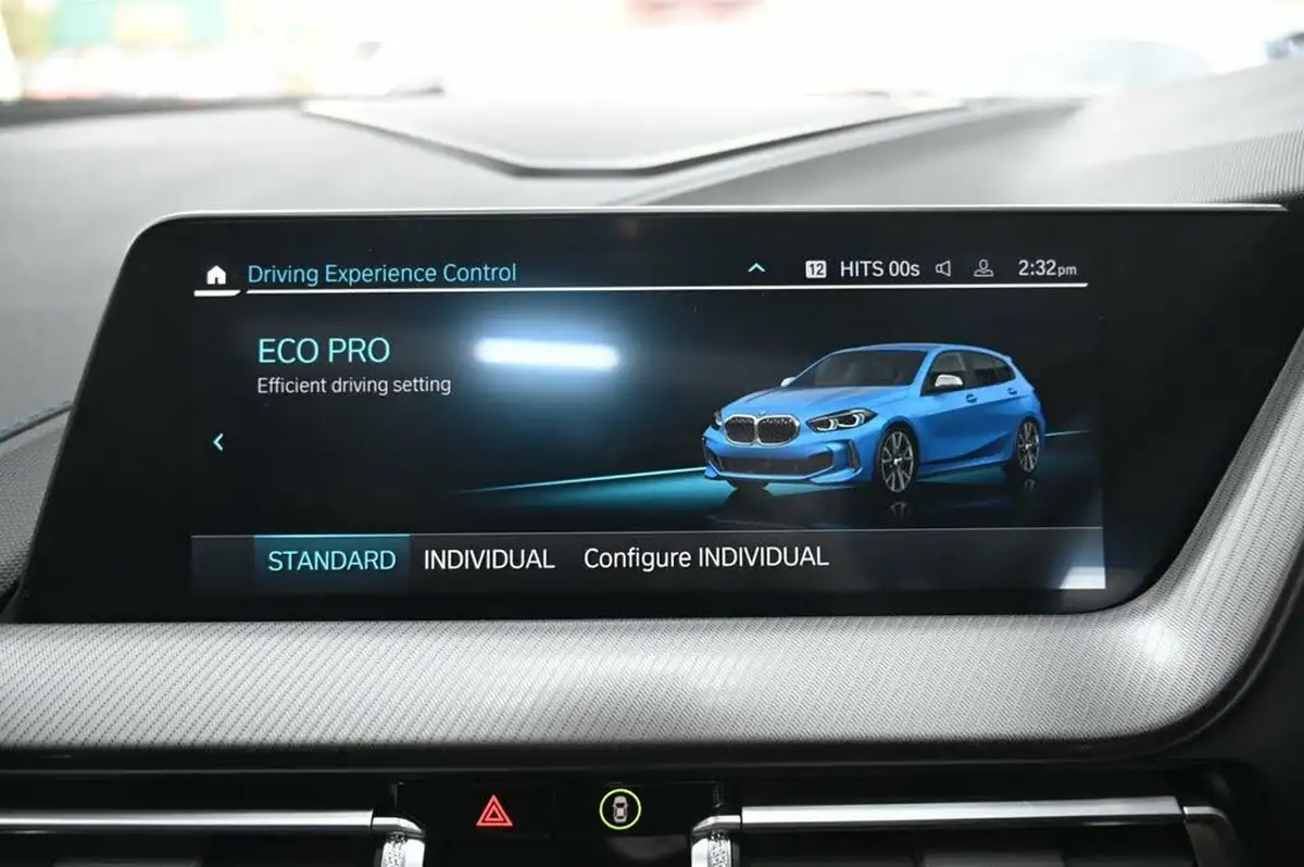 2022-bmw-1-series-20-m135i-xdrive-big-26