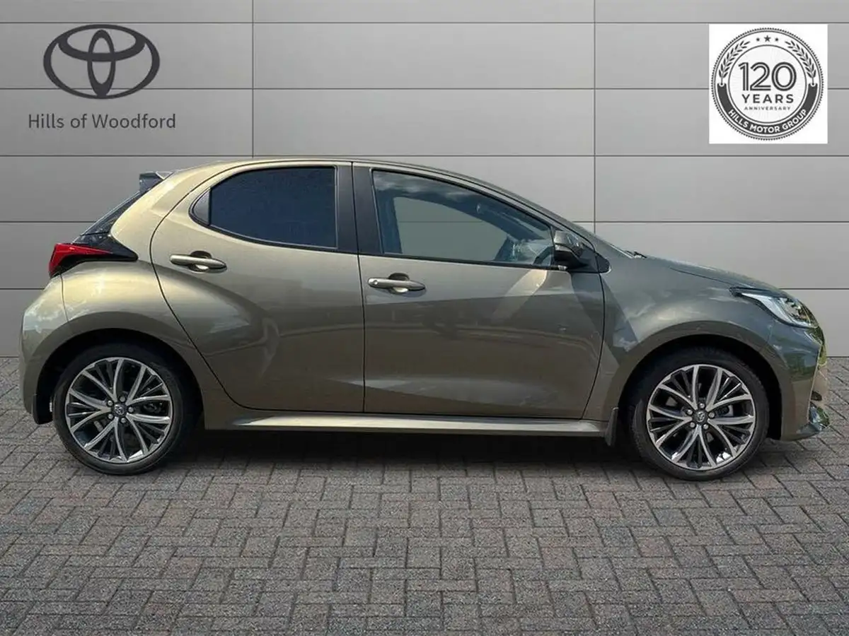 2024-toyota-yaris-15-vvt-i-excel-big-1