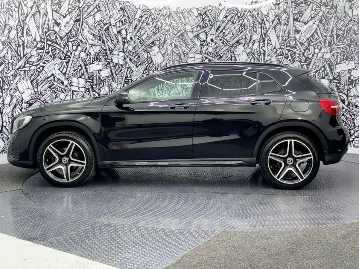 2020-mercedes-benz-gla-class-16-gla-180-amg-line-edition-7g-dct-big-11