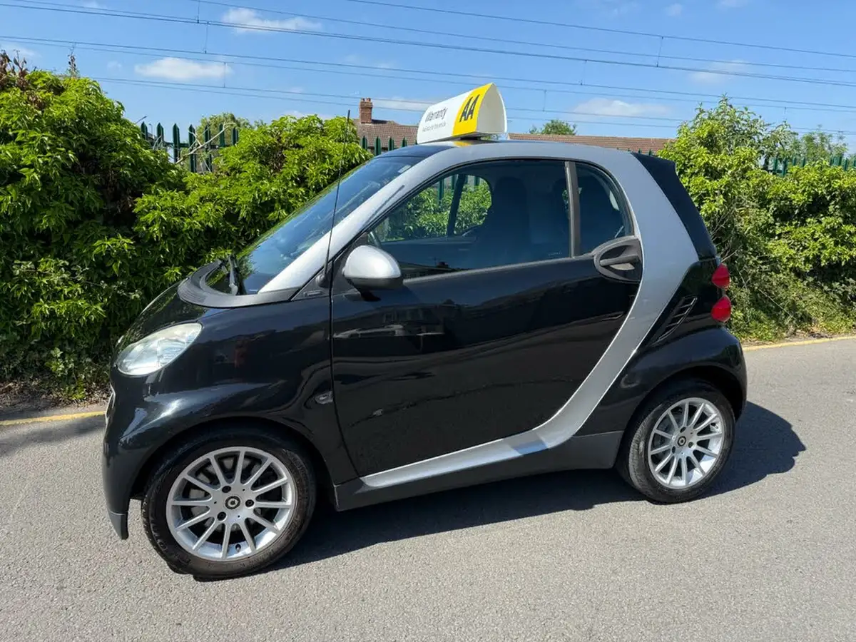 2009-smart-fortwo-10-passion-71bhp-coupe-big-6