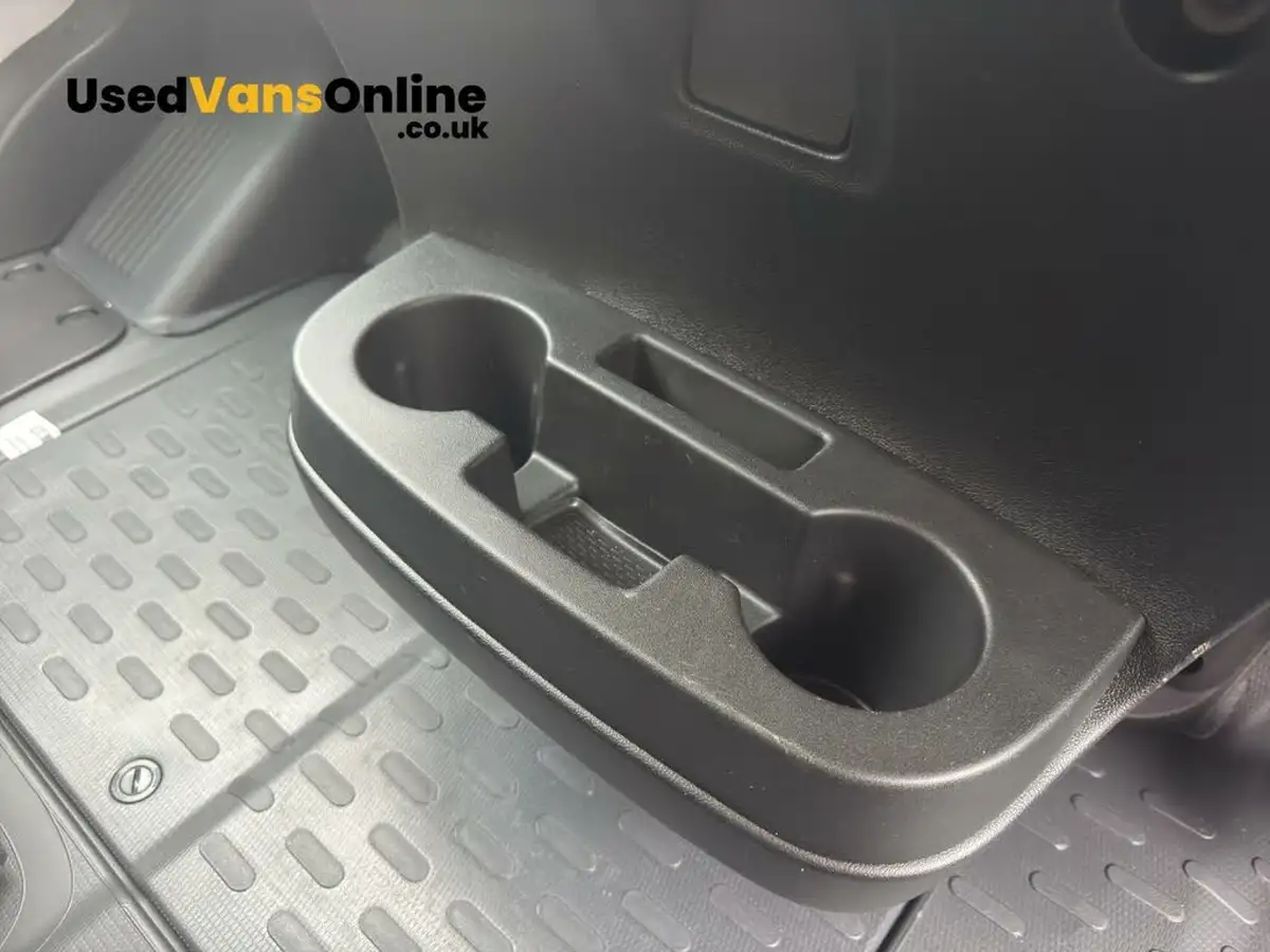 2024-citroen-relay-22bluehdi-35-l3h2-enterprise-edition-panel-big-36