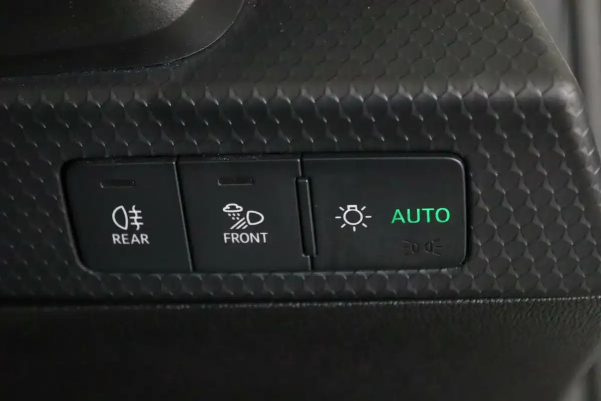 2020-audi-a1-10-25-tfsi-technik-big-17