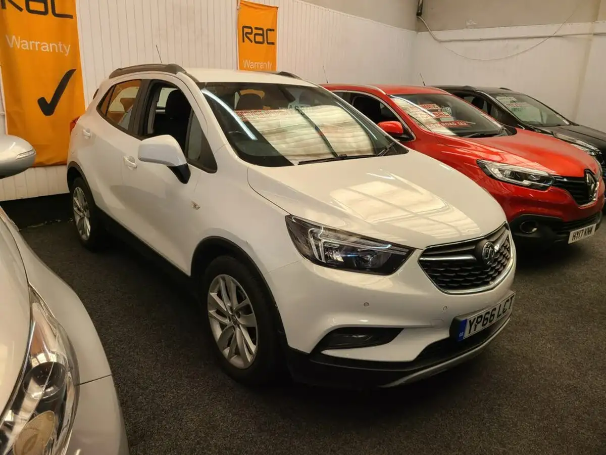 2016-vauxhall-mokka-x-16-active-big-0