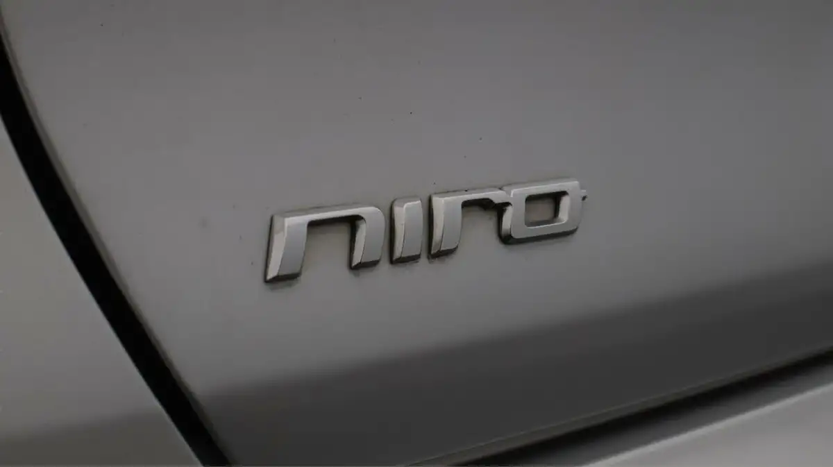2021-kia-niro-16-gdi-2-big-20