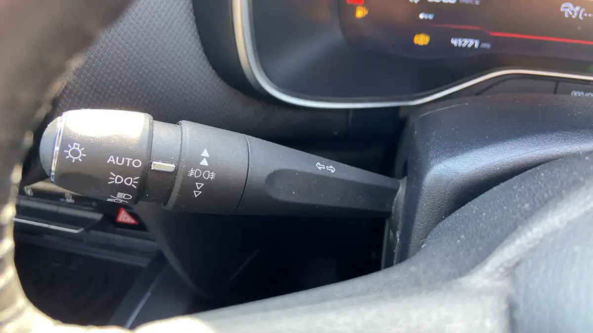 2023-citroen-c5-aircross-12-puretech-c-series-edition-130ps-ss-big-26