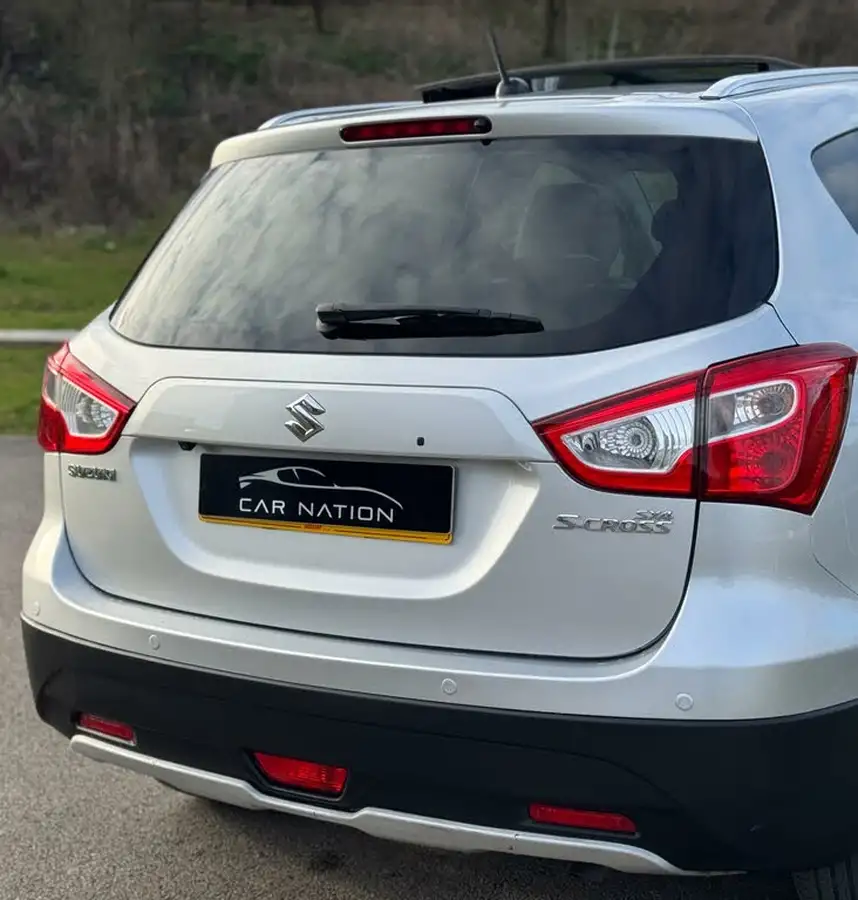 2015-suzuki-s-cross-16-ddis-sz5-big-11
