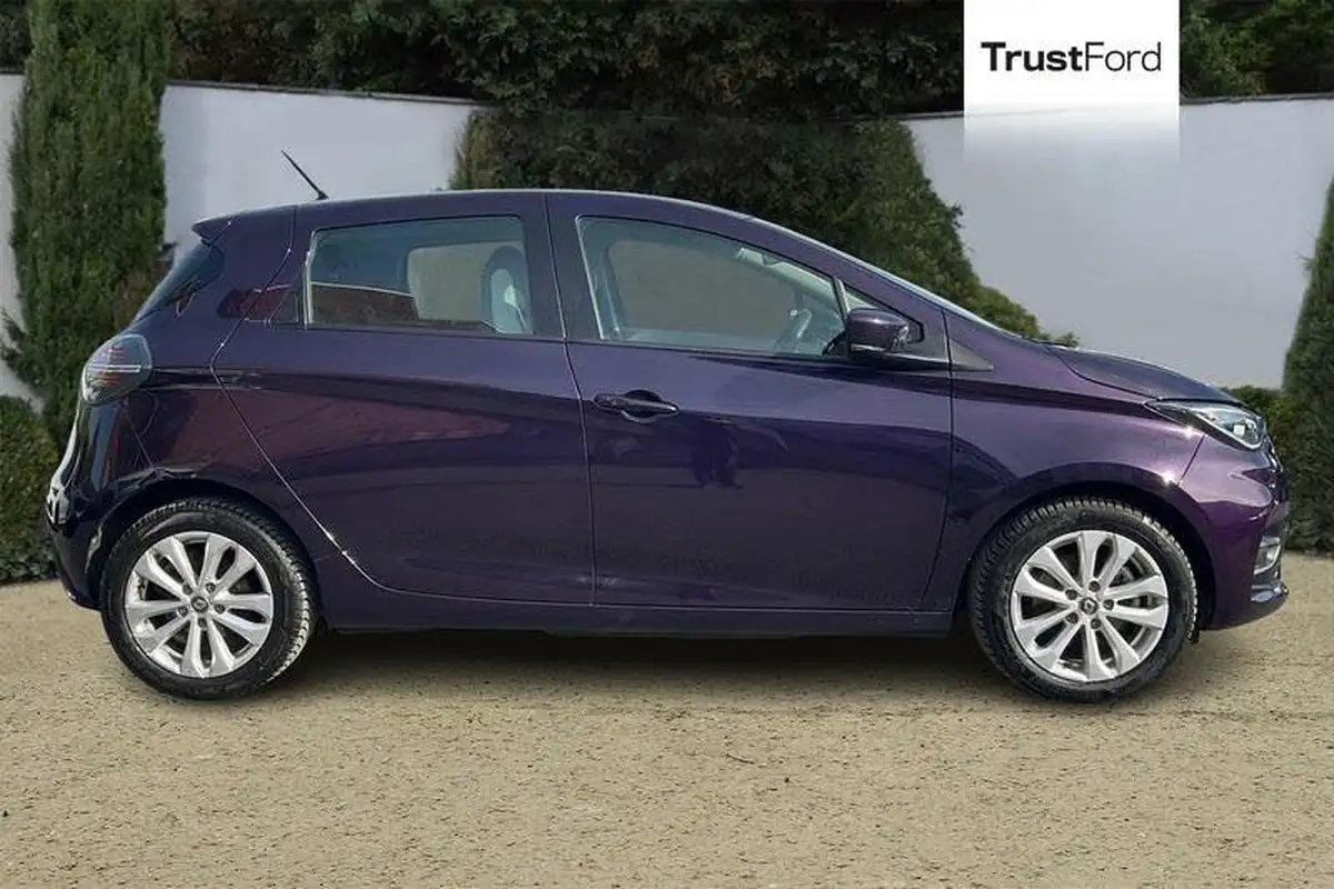 2022-renault-zoe-e-iconic-135ps-r135ev50-rapid-charge-big-2