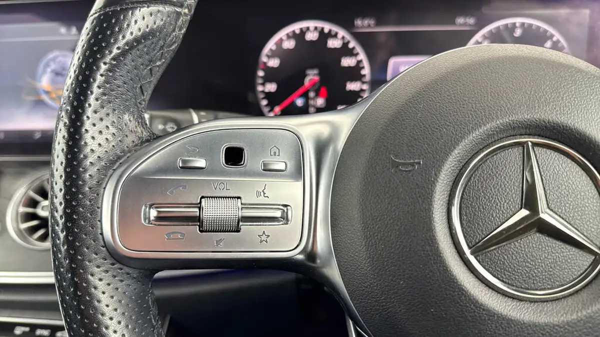 2020-mercedes-benz-e-class-20d-e300d-amg-line-premium-coupe-big-20