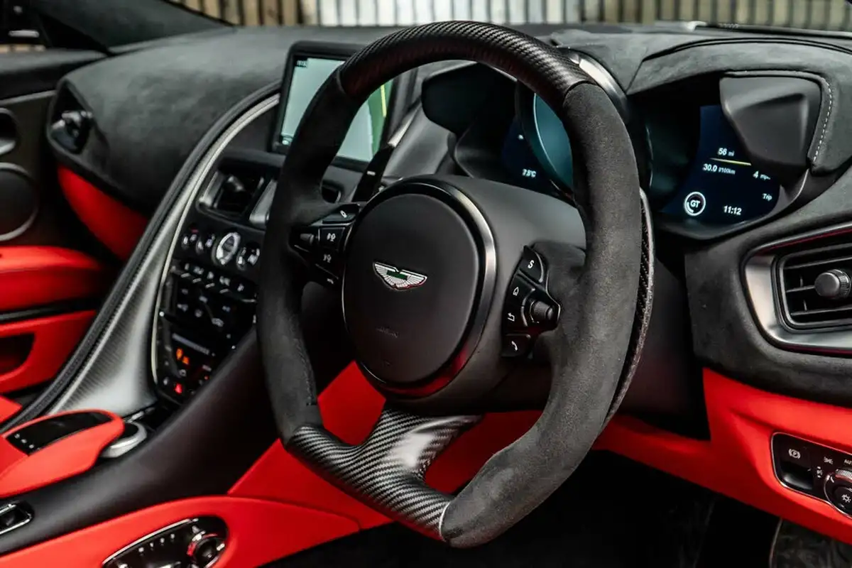 2023-aston-martin-dbs-52-v12-big-27