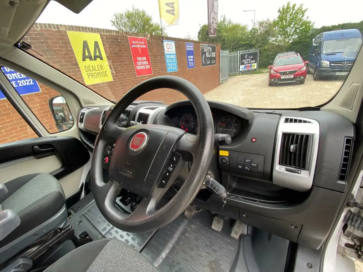2017-fiat-ducato-20td-35-lh2-panel-big-7