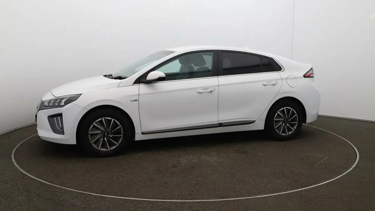 2021-hyundai-ioniq-e-premium-se-electric-100kw-big-58
