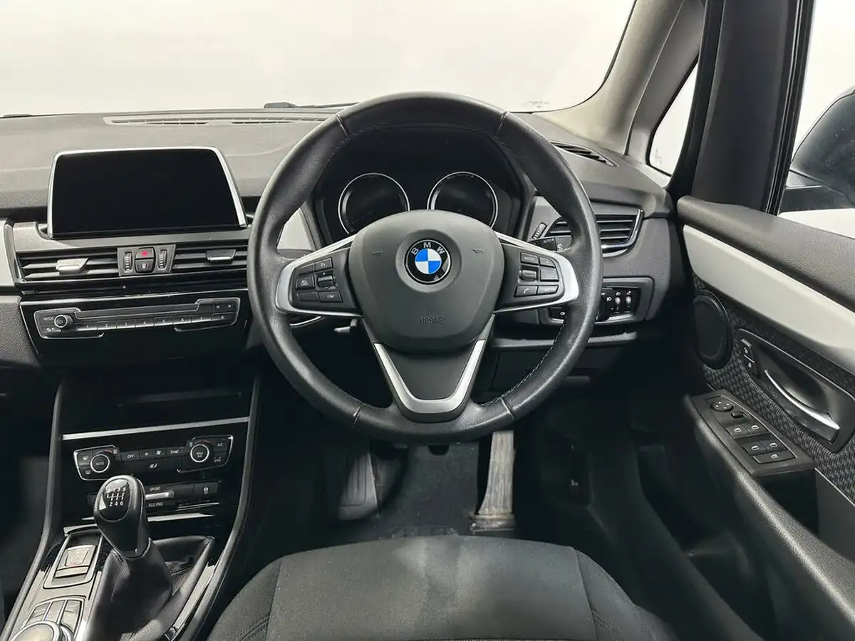 2020-bmw-2-series-15td-216d-se-gran-big-10
