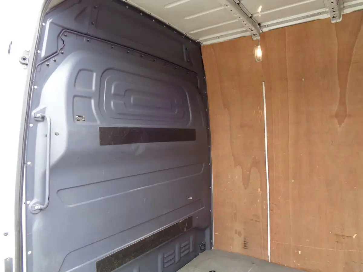 2019-mercedes-benz-sprinter-21cdi-314-l1h1-143pseu6c-panel-van-big-11
