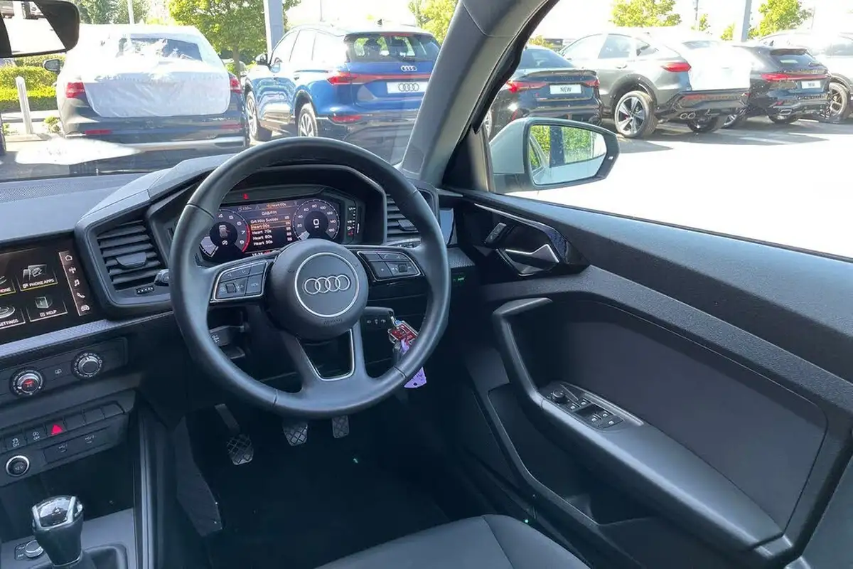 2023-audi-a1-10-25-tfsi-technik-big-34