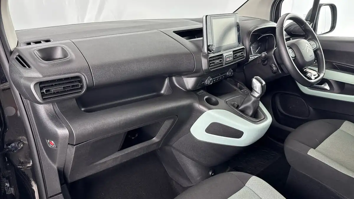 2019-citroen-berlingo-15bluehdi-flair-xl-size-100ps-big-10