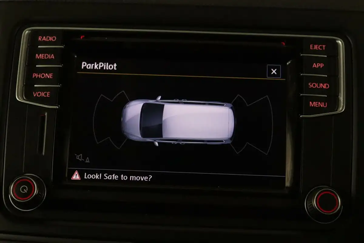 2019-volkswagen-sharan-14-tsi-se-dsg-big-32