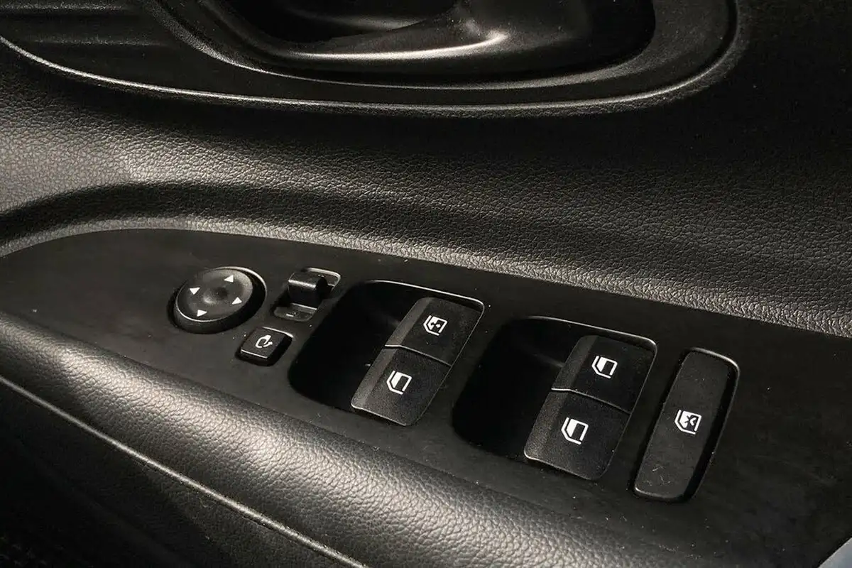 2022-hyundai-bayon-10-t-gdi-se-connect-big-29