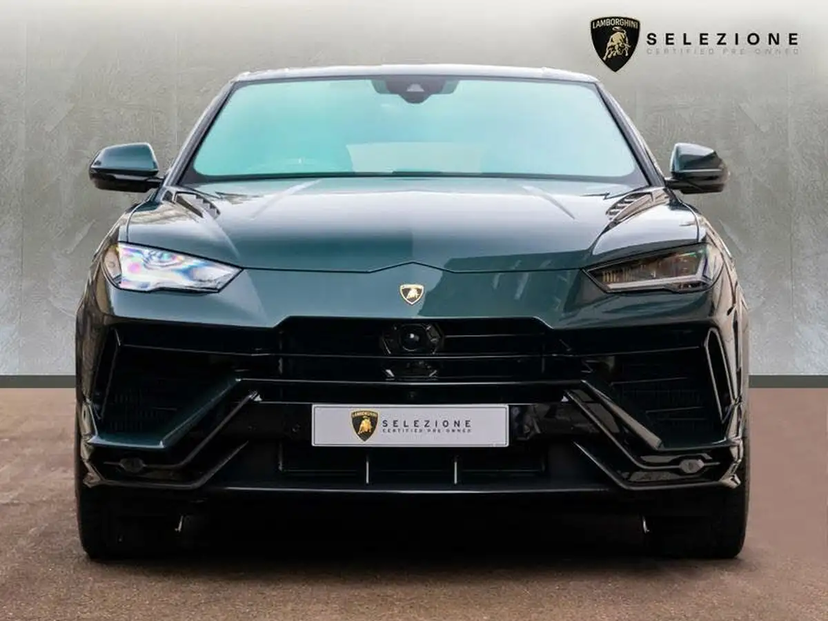 2024-lamborghini-urus-40-no-trim-big-4