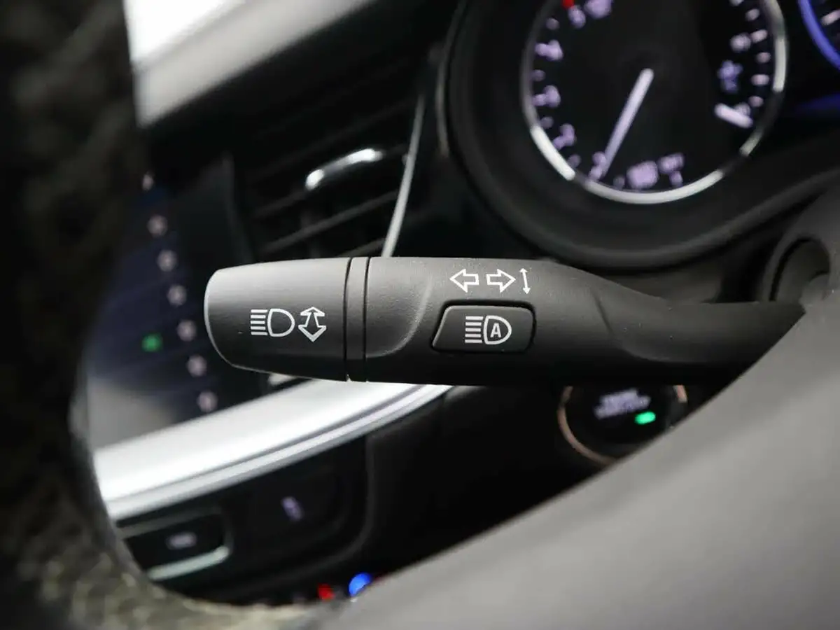 2021-vauxhall-insignia-grand-sport-15-turbo-d-ultimate-nav-big-21