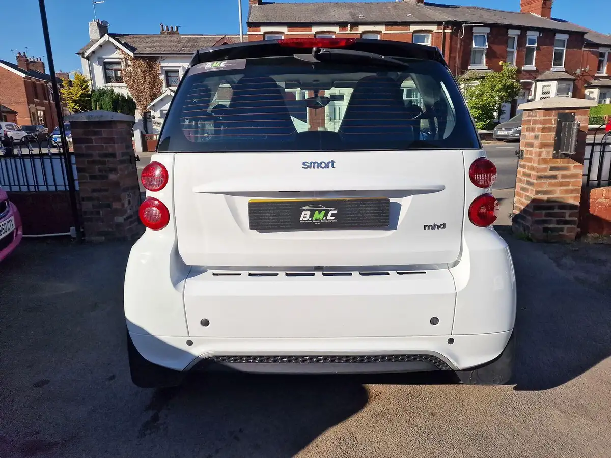 2014-smart-fortwo-10-passion-71bhp-coupe-big-4
