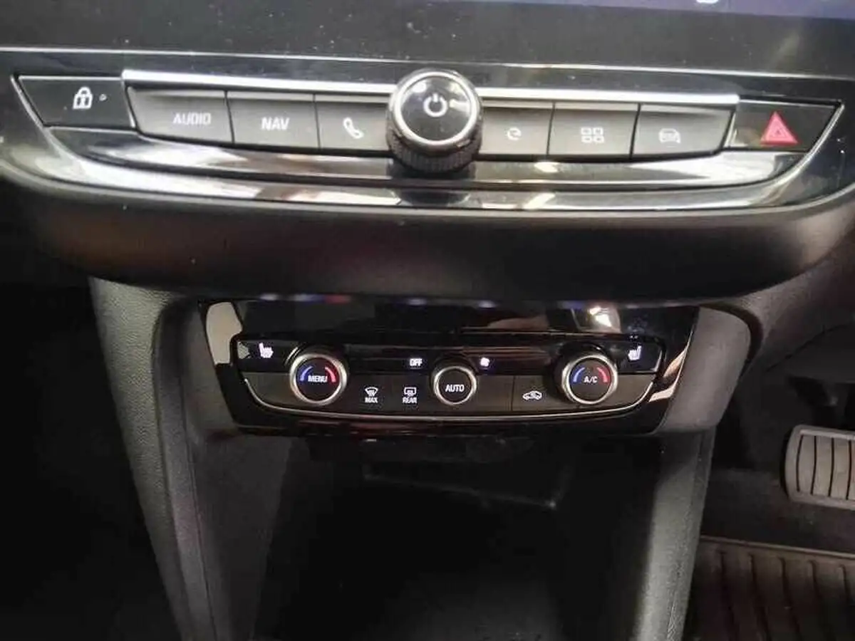 2020-vauxhall-corsa-e-elite-nav-74kw-big-19