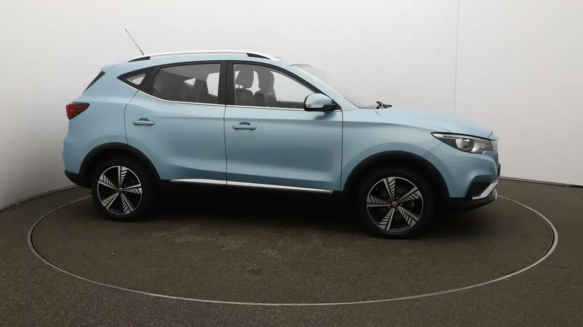 2020-mg-zs-suv-e-exclusive-ev-big-48