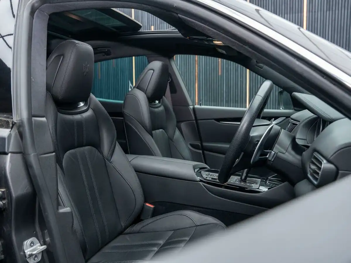 2021-maserati-levante-30-big-39