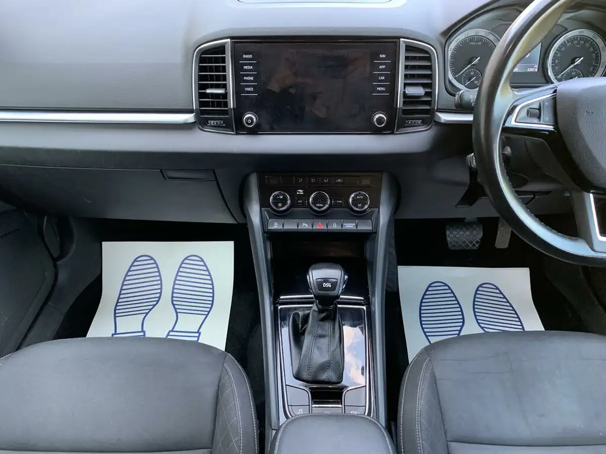 2018-skoda-karoq-16tdi-se-technology-ss-1598cc-dsg-big-27