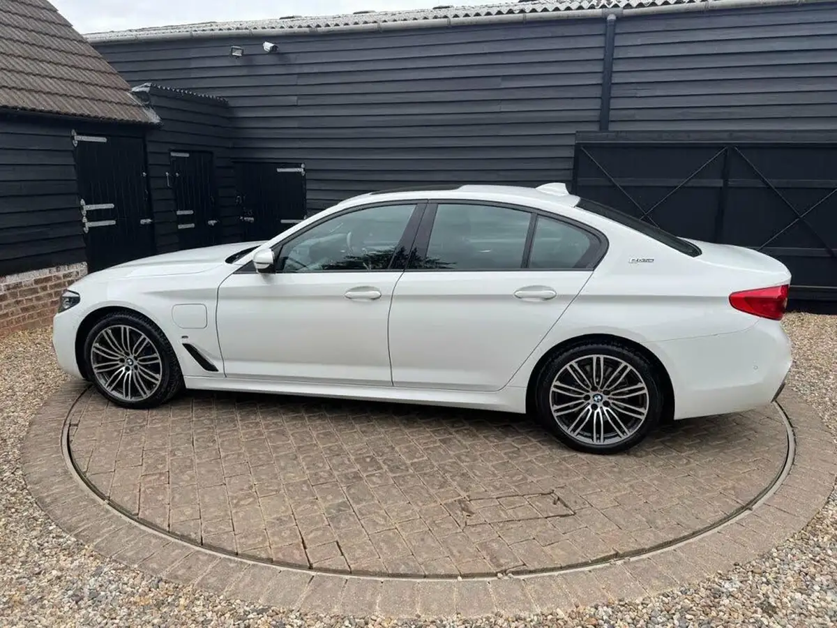 2019-bmw-5-series-20-530e-m-sport-auto-big-48