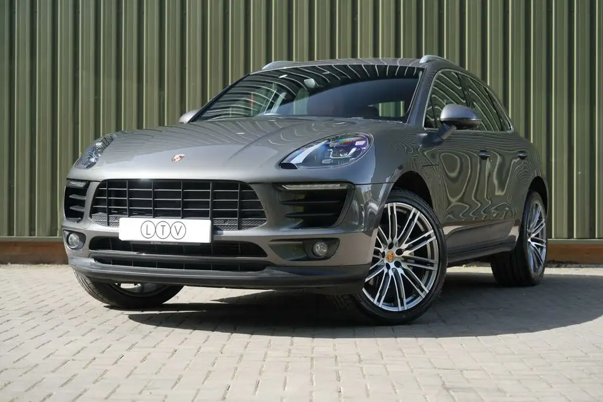 2018-porsche-macan-30td-s-big-2