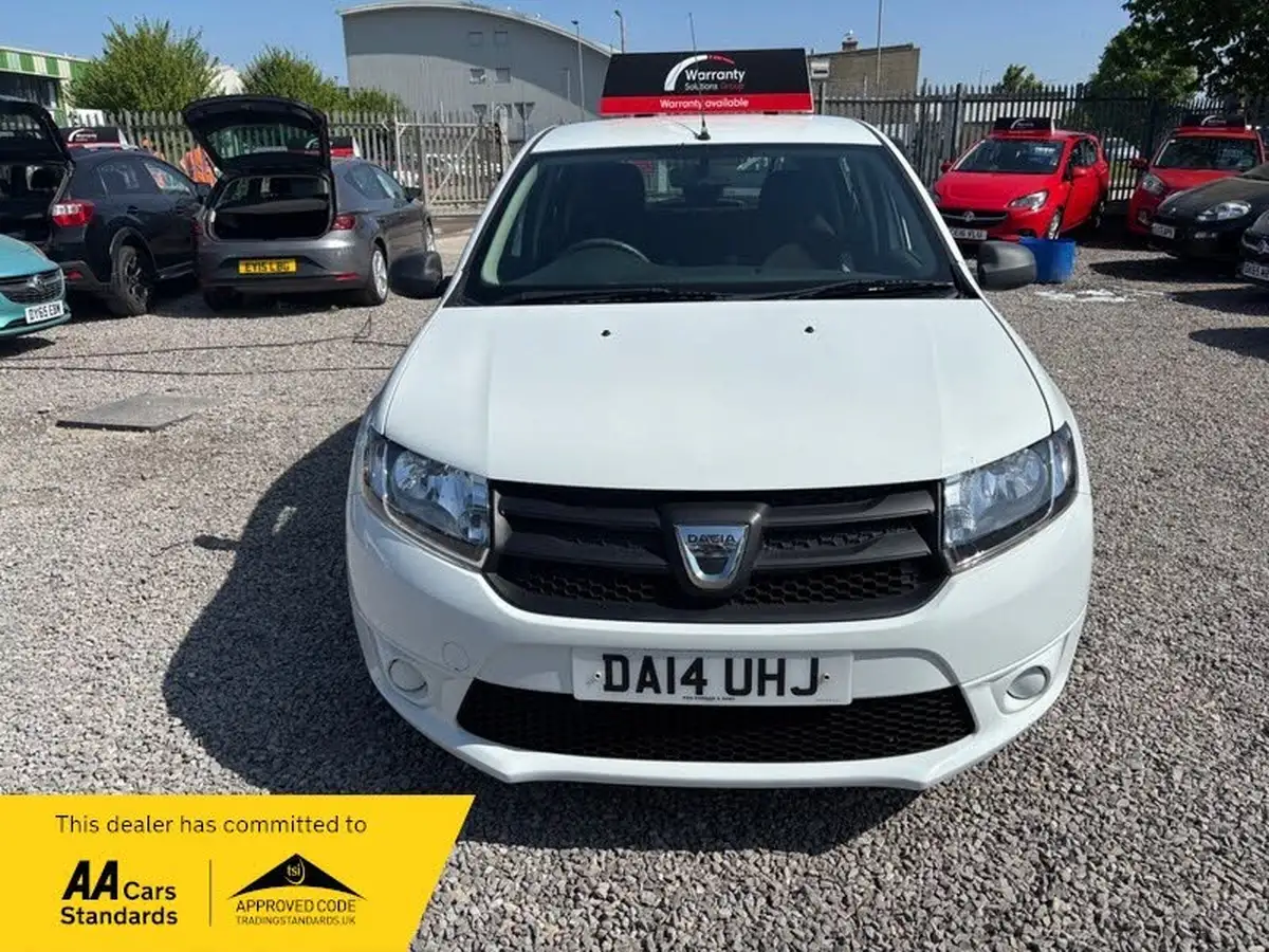 2014-dacia-sandero-12-ambiance-big-9