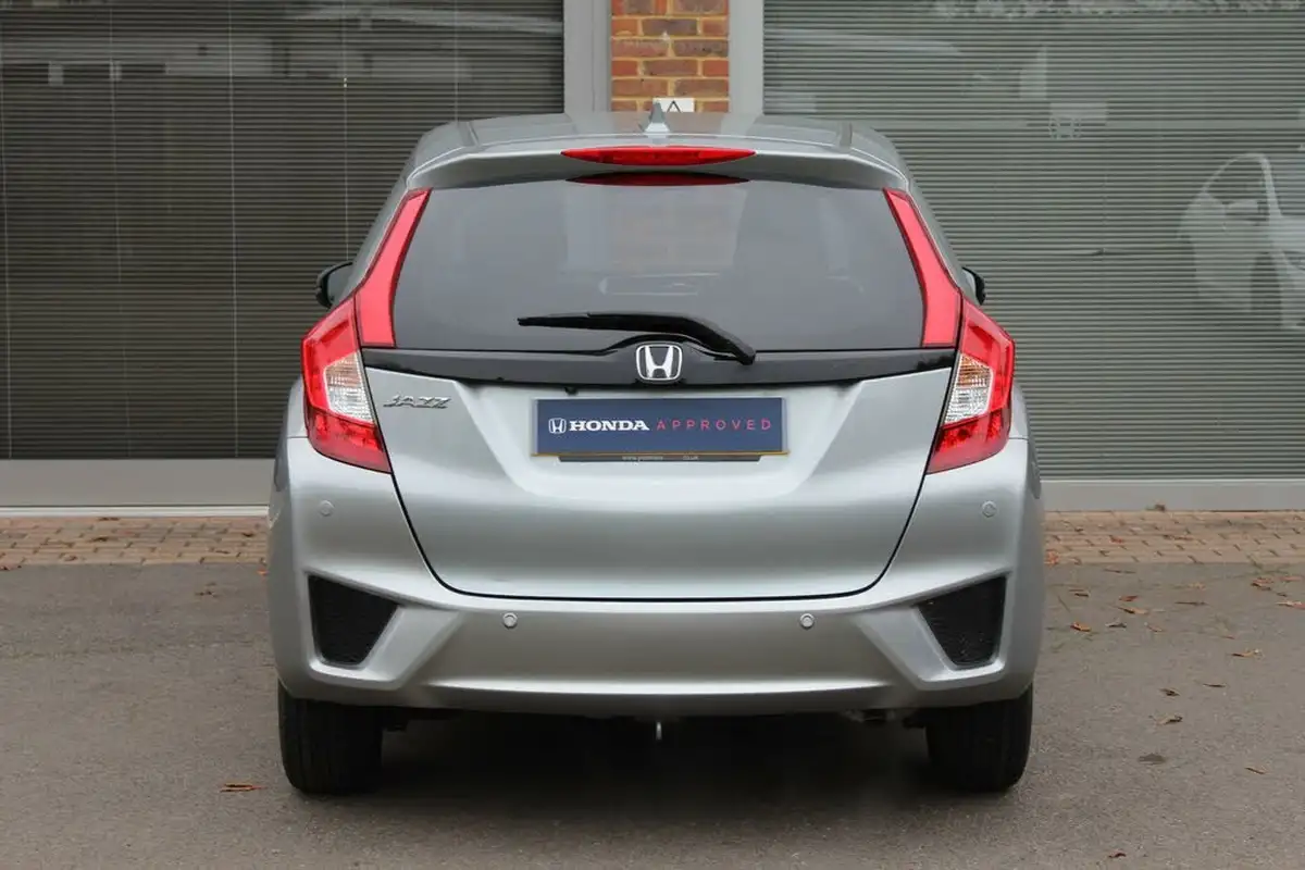 2016-honda-jazz-13-i-vtec-ex-big-8