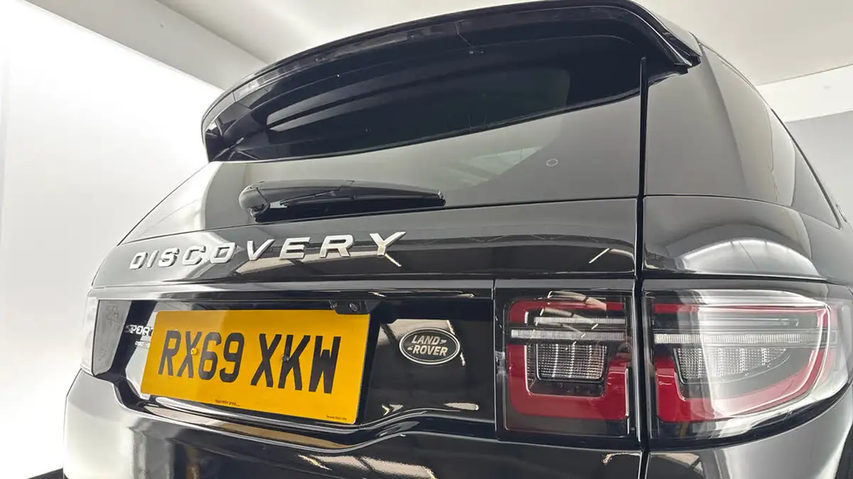 2019-land-rover-discovery-sport-20-d180-hse-big-26