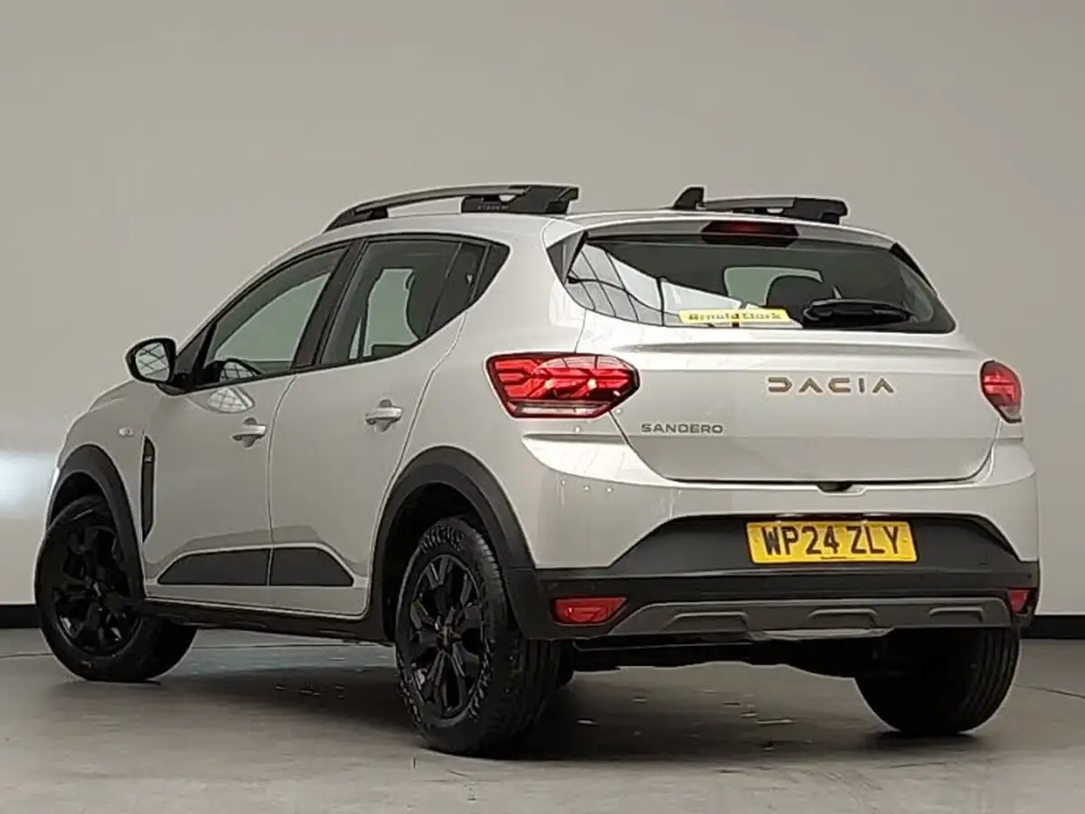 2024-dacia-sandero-stepway-10-tce-extreme-90bhp-big-1