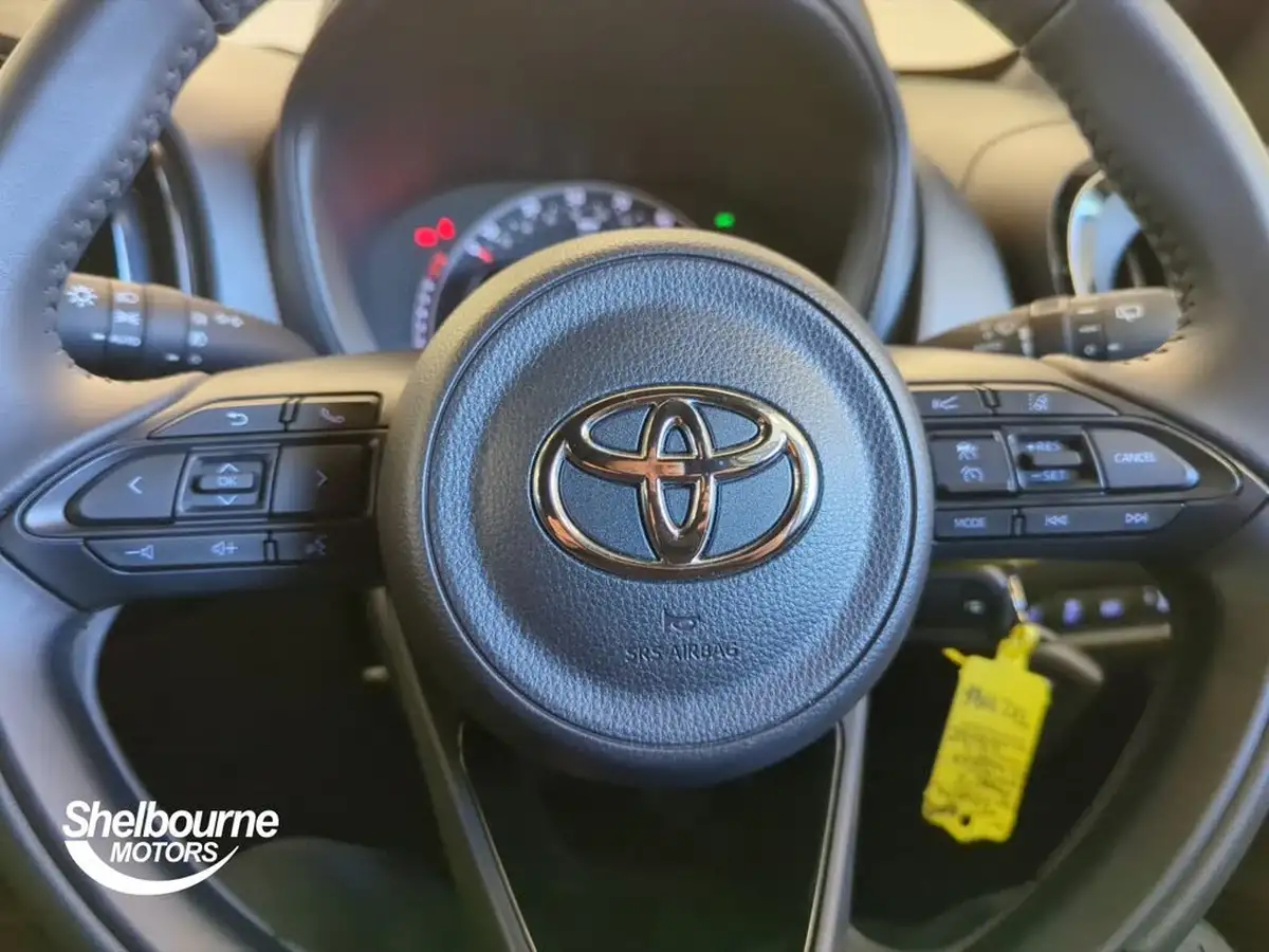 2023-toyota-aygo-x-10-vvt-i-edge-cvt-big-14