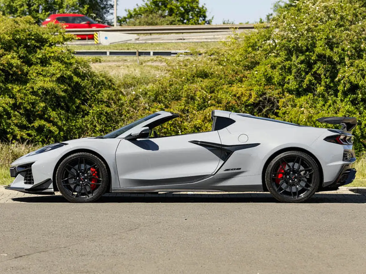 2024-chevrolet-corvette-big-3