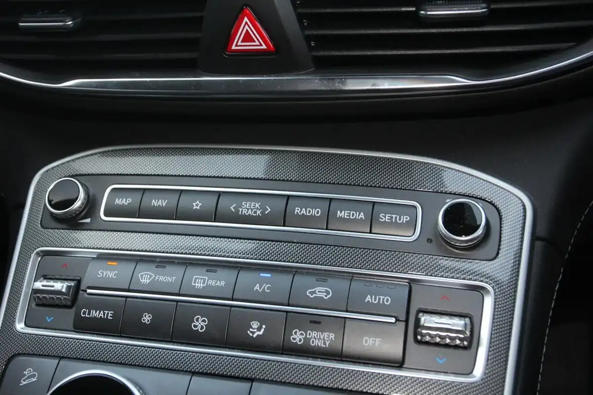 2023-hyundai-santa-fe-16-t-gdi-premium-230ps-2wd-hev-big-24