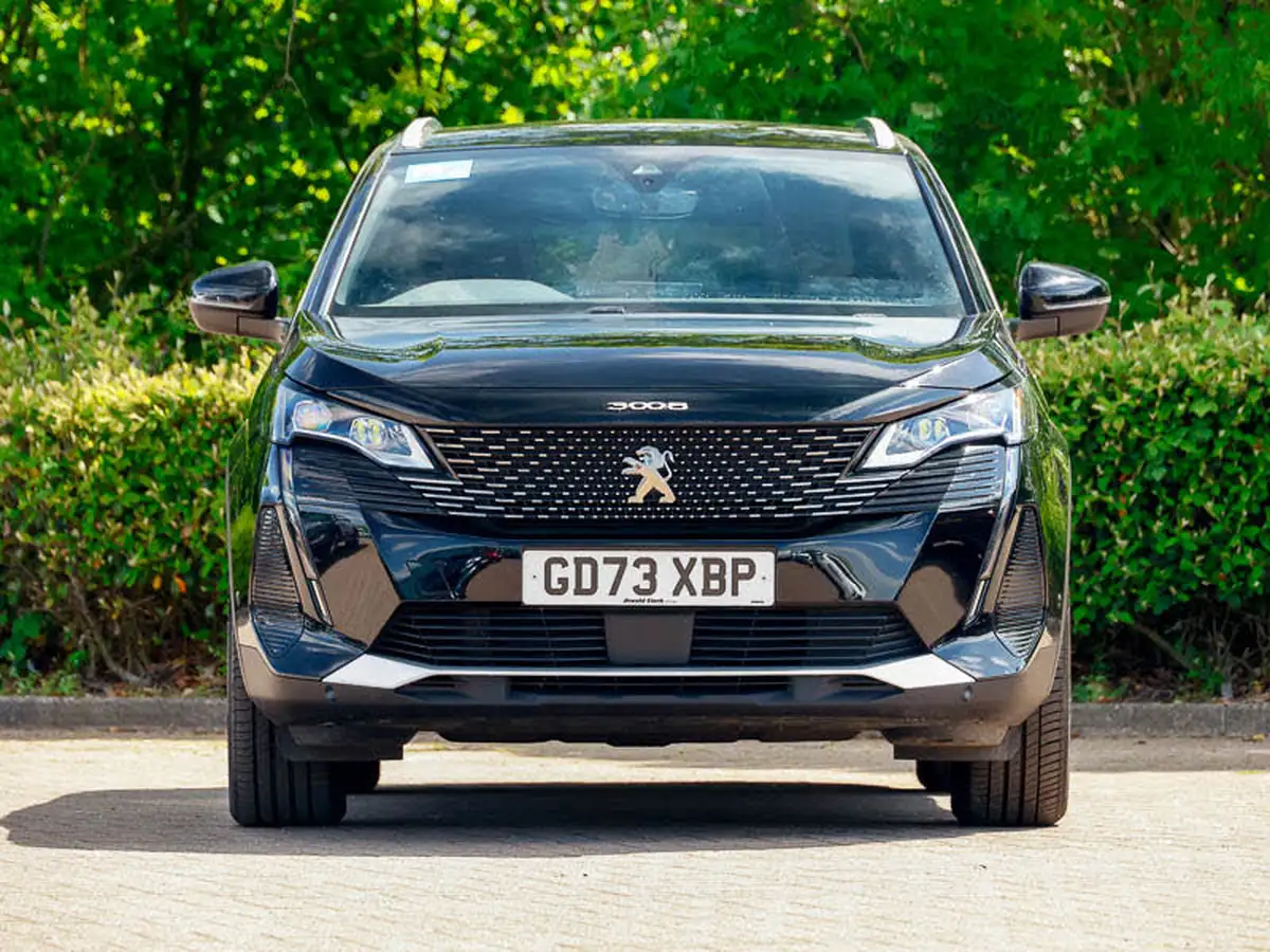 2024-peugeot-3008-suv-12-puretech-gt-136ps-hybrid-e-dsc6-big-19